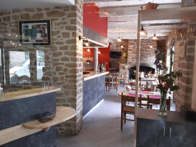 Public Area 3, Hotel Le Barriol, Haute-Loire