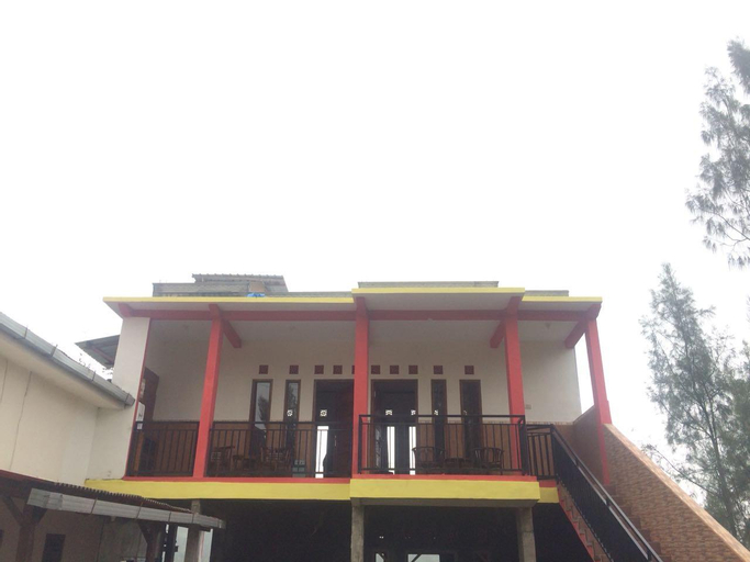 CASA BROMO HOMESTAY - PRIVATE ROOM 1, Probolinggo