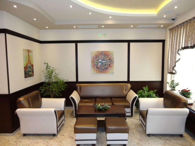 Public Area 3, Hotel Favorit, Stolichna