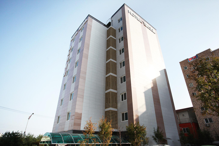 Exterior & Views 1, Eumseong-Seoul Hotel, Eumseong