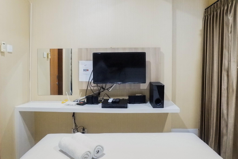 Bedroom, Cozy Studio Apt at Pavilion Permata By Travelio, Surabaya