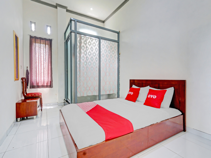 Bedroom 1, OYO 90517 Homestay Wonosobo Asri (temporarily closed), Wonosobo