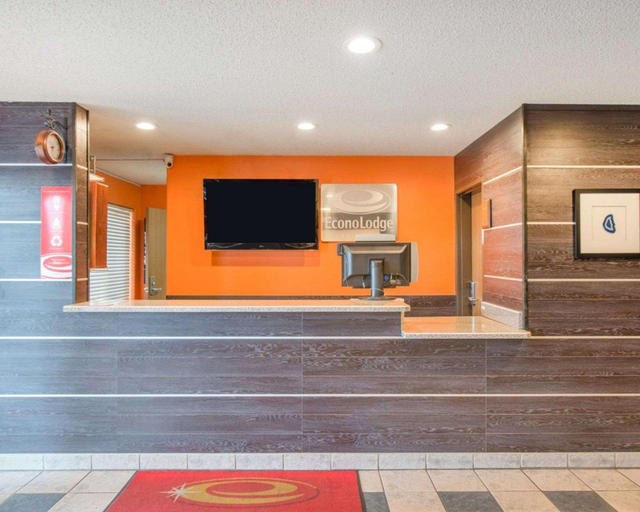 Public Area 2, Econo Lodge Pueblo North, Pueblo