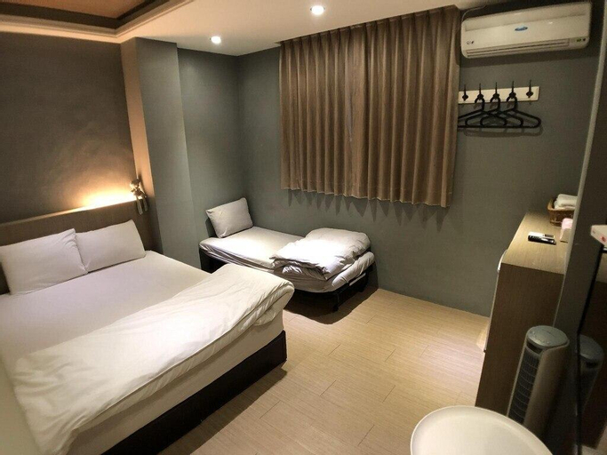 Taichung Fengjia逢甲個性灰和風三人房步行3分鐘至夜市, Taichung