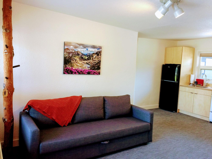Public Area 3, Heliotrope Hotel, Whatcom