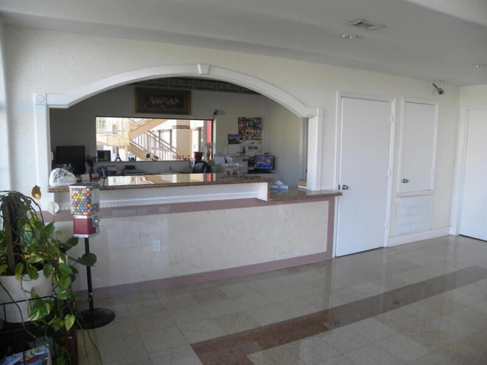 Public Area, Executive Inn And Suites, Montgomery