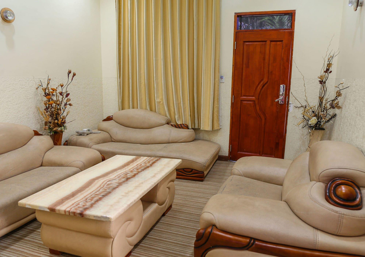 Public Area, Hotel De Mag, Kinondoni