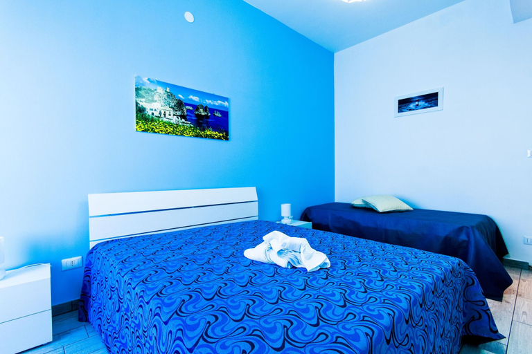 Bedroom 2, B&B A Mare, Trapani