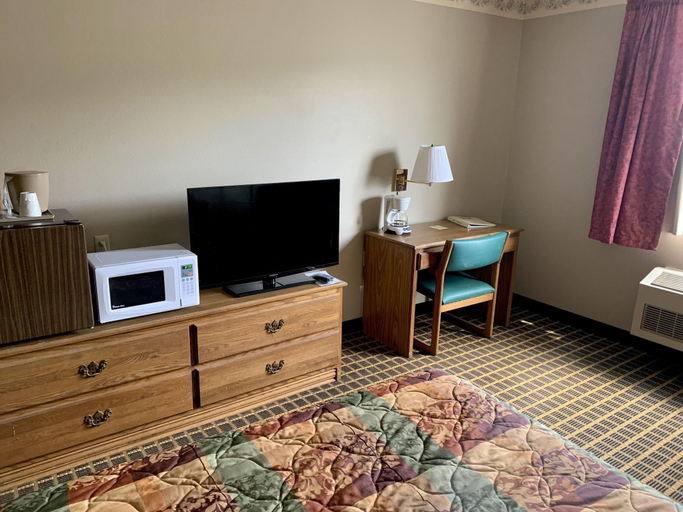 Bedroom 3, Country Inn Deerwood, Crow Wing