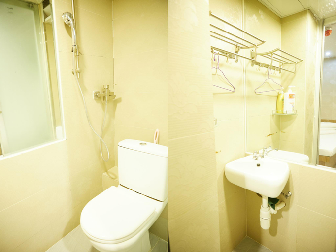 Bathroom 5, Me Easy Hostel, Kowloon