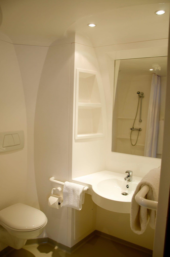 Bathroom 4, Motel1, Randers