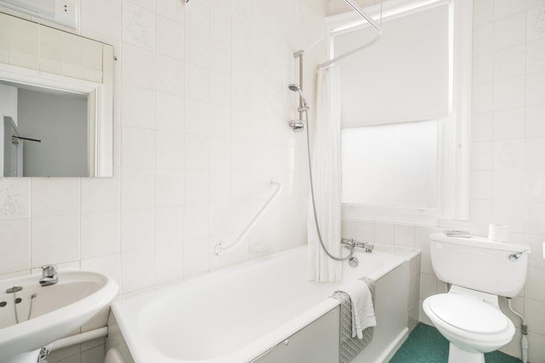 Bathroom 4, The Caledonian Tower Hotel, Blackpool