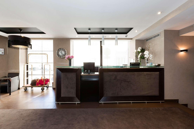 Public Area 3, Elysees Bassano Hotel, Paris