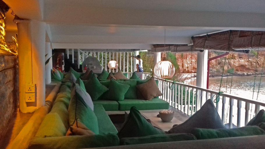 Food & Drinks 5, We Are Surfers hotel, Weligama