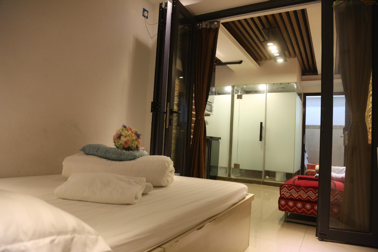 T1A - 2 bedrooms + open area/kitchen+2 balcony, Yau Tsim Mong