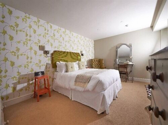 Bedroom 3, Greyhound Inn, Dorset