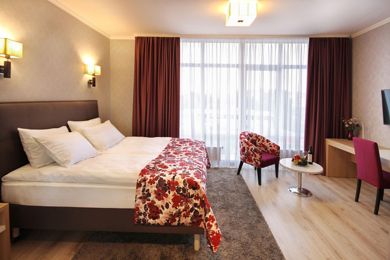 Bedroom 2, City Park Hotel