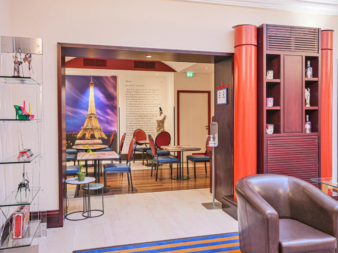 Public Area 3, Hotel Waldorf Trocadero Tour Eiffel, Paris