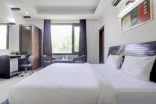 1, marina suites gurgaon, Gurgaon