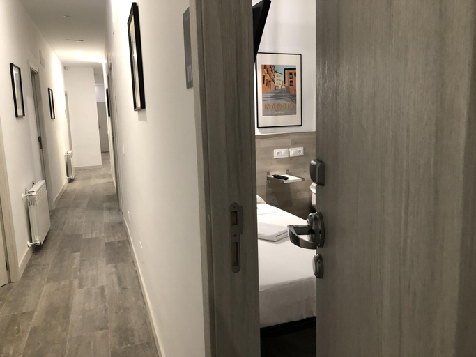 Public Area 5, Hostal Rias Bajas, Madrid
