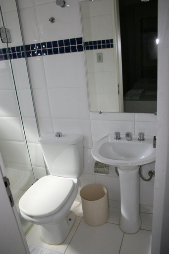 Bathroom 4, Hotel El Pilar by Bsb Inn, Brasília