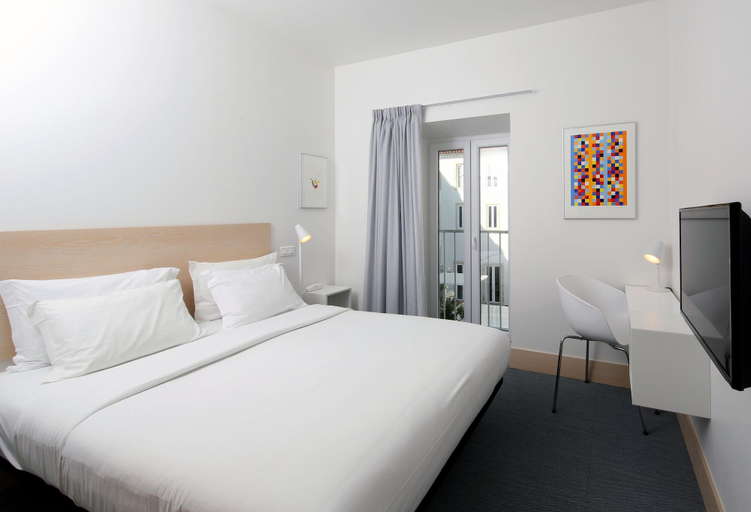 Bedroom 3, Hotel Convento Do Salvador, Lisbon