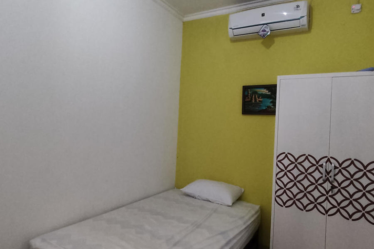 Bedroom 1, Sultan Guest House Samarinda Syariah RedPartner, Samarinda
