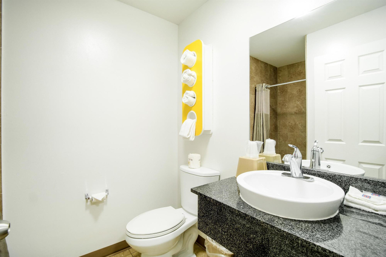 Bathroom 4, Studio 6 Augusta, Ga, Richmond