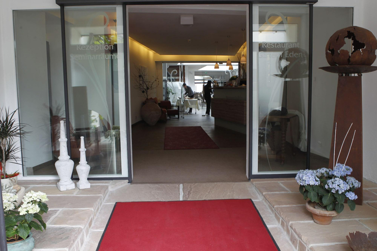 Public Area, Hotel Pfälzer Hof, Südliche Weinstraße