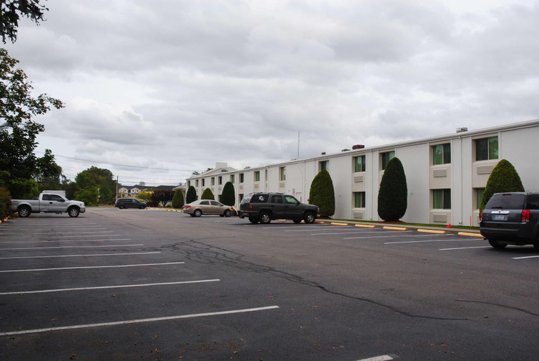 Public Area 2, Motel 6 Seekonk, MA - Providence East, Bristol
