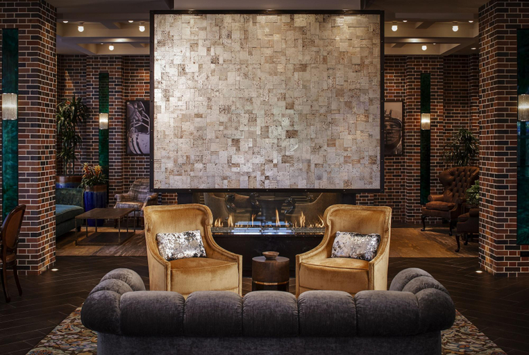 Public Area 4, Lodge Kohler, Brown