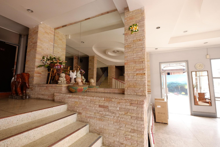 Public Area 3, Mitaree Hotel 1, Mae Sariang