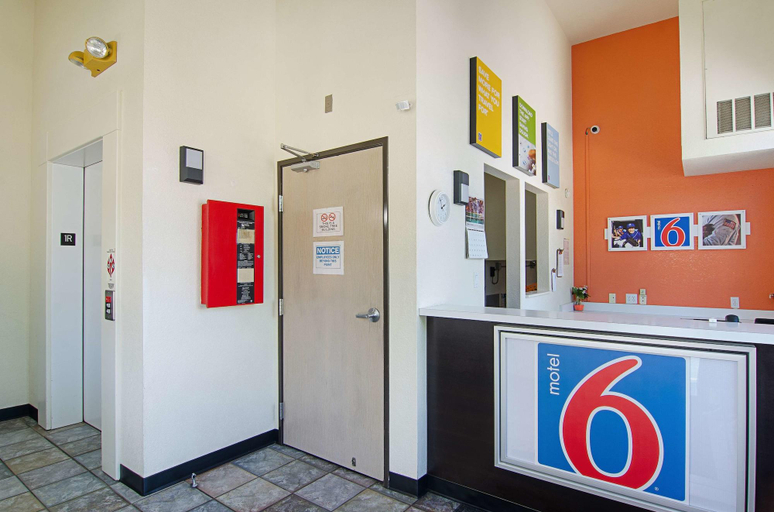 Public Area 2, Motel 6 Fort Lupton CO, Weld