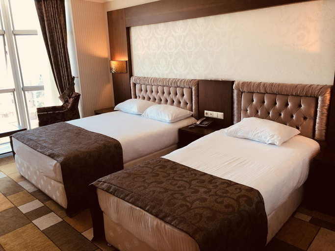 Bedroom 4, Grand Amisos Hotel, Merkez
