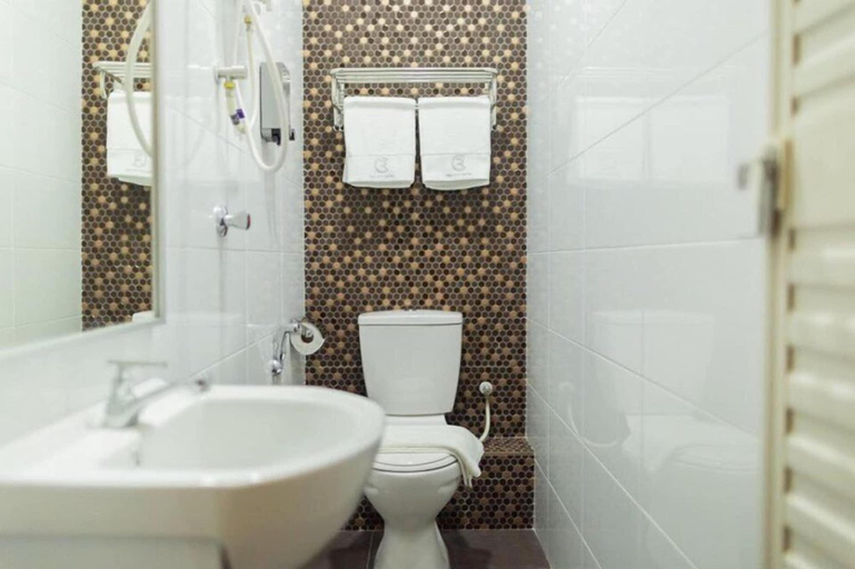 Bathroom 4, Red City Hotel, Lawas