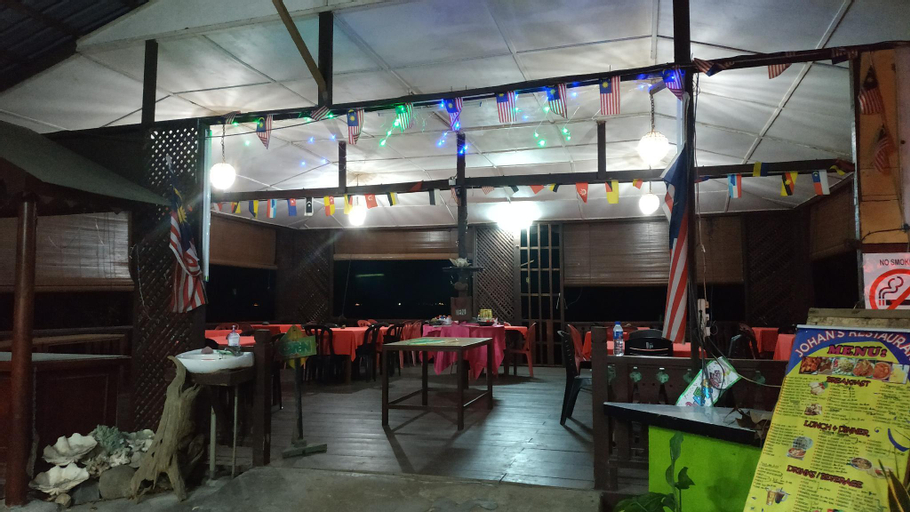 Food & Drinks 3, Johan Chalet, Mersing