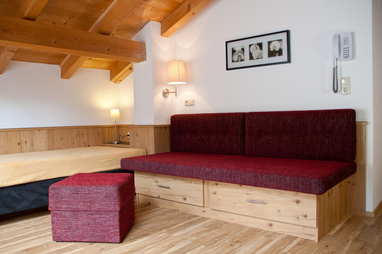 Public Area 2, Glück auf, Schwaz