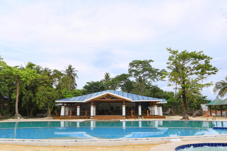 Aquazul Hotel and Resort, Mauban