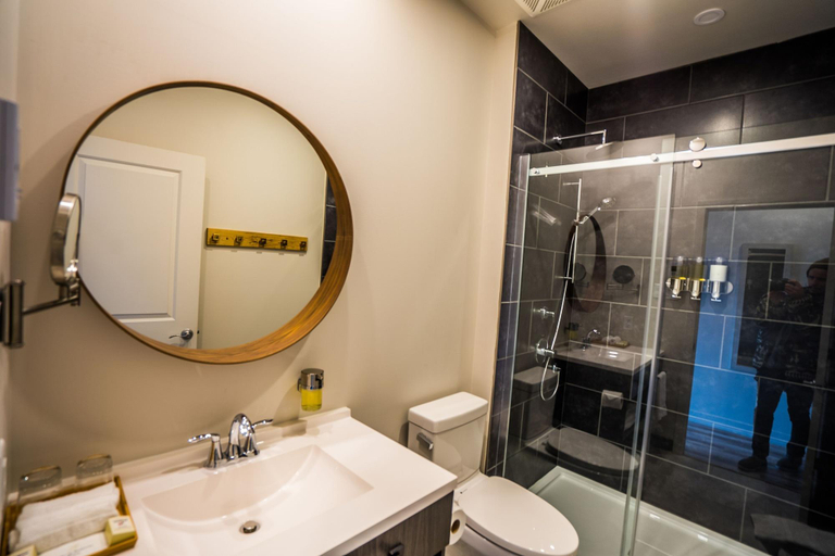 Bathroom 3, Le Bellevue Modern Lodge, Les Collines-de-l'Outaouais