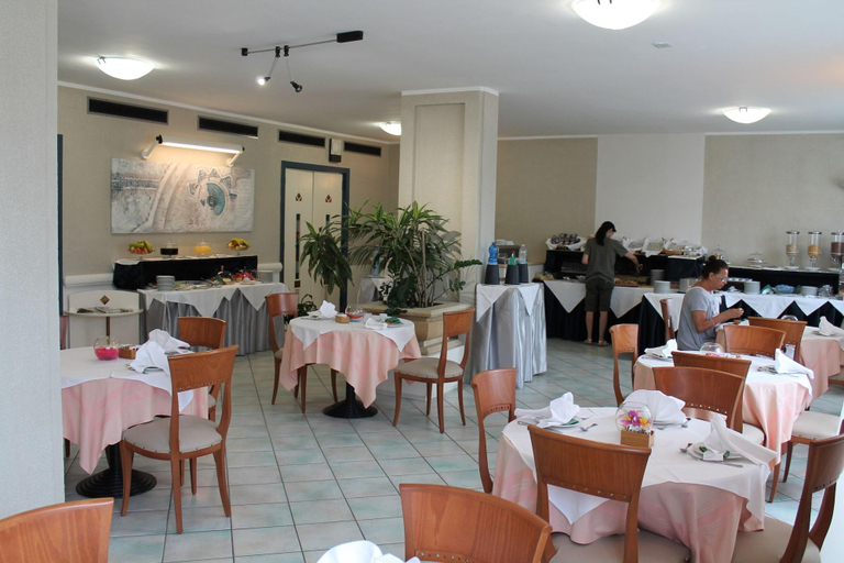 Food & Drinks 5, Mediterraneo, Reggio Di Calabria