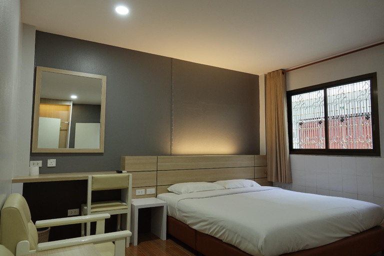 Others 5, My House Hotel, Batong