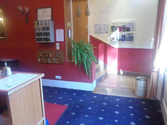 Public Area, Hotel Villa du Parc, Nièvre