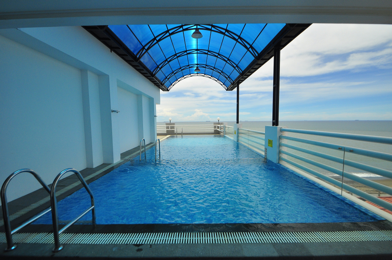 Sport & Beauty, Ocean Beach Hotel, Padang