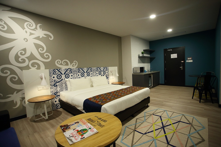 Athome Boutique Hotel Room Type - Club King (Bed and Breakfast)