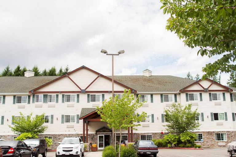 FairBridge Inn and Suites DuPont, Pierce