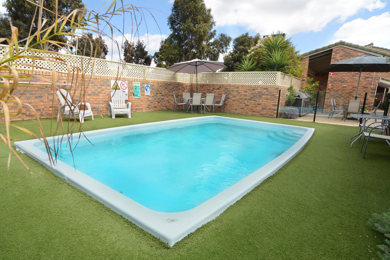 Sport & Beauty, Sandhurst Motor Inn Bendigo, Gr. Bendigo - Inner West