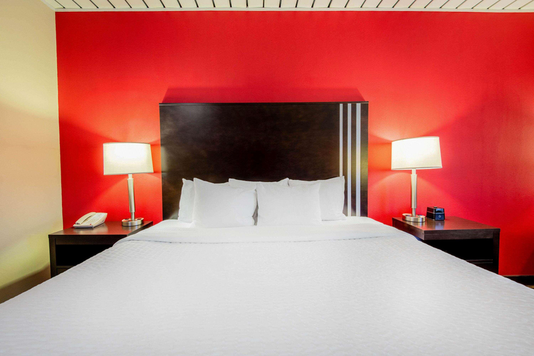 Bedroom 3, La Quinta Inn & Suites Elkview - Charleston NE, Kanawha