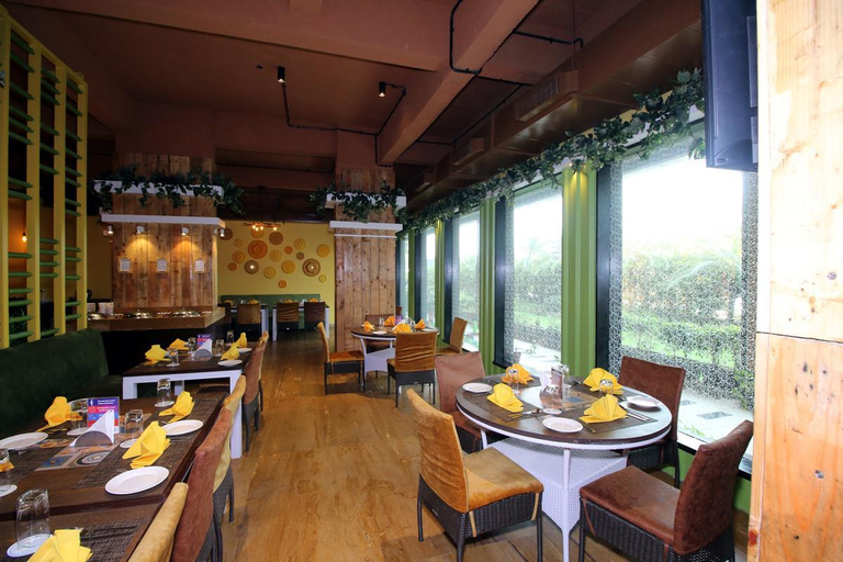 Food & Drinks 5, Pallavi Avida Hotel, Raigarh
