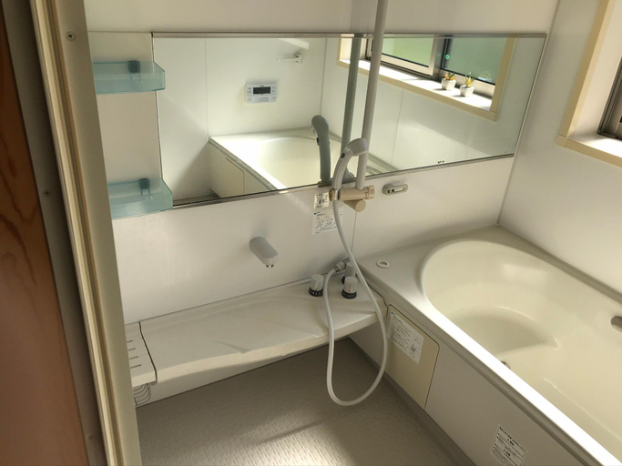 Bathroom 3, Second House (2nd House), Kitashiobara