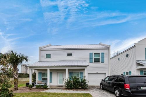 Seabreeze - New Construction - Short Walk to the Beach! Beachy Beautiful!, Bay